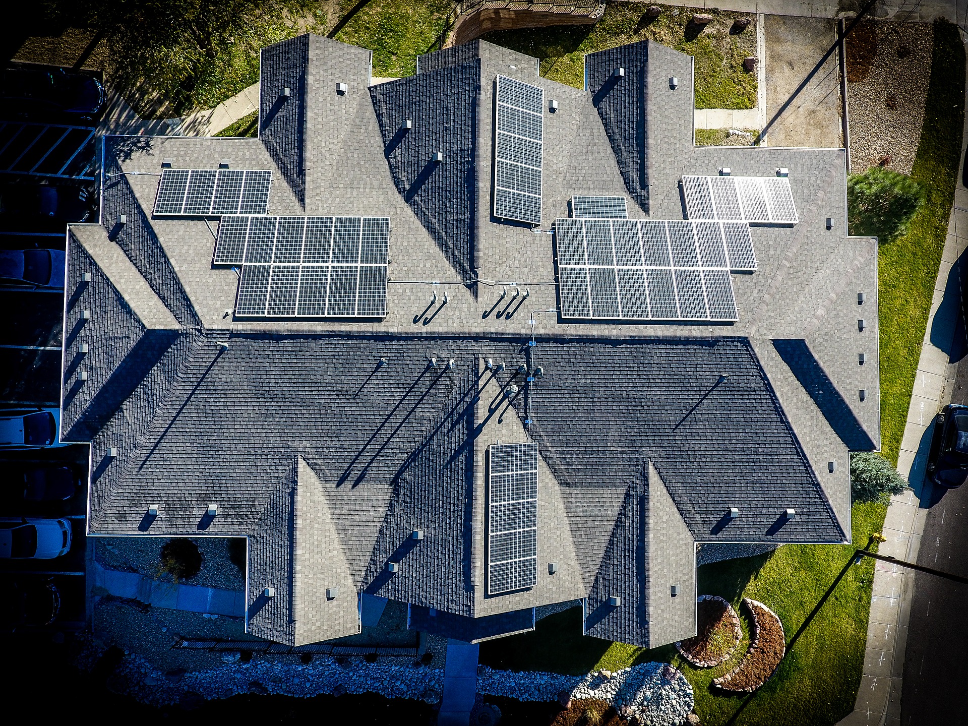 5 Motivos para investir em energia solar na sua residência