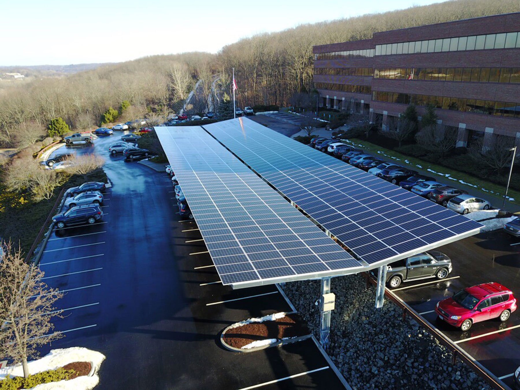 Assembleia Legislativa do MT vai abrigar estacionamento coberto com placas solares para economizar energia